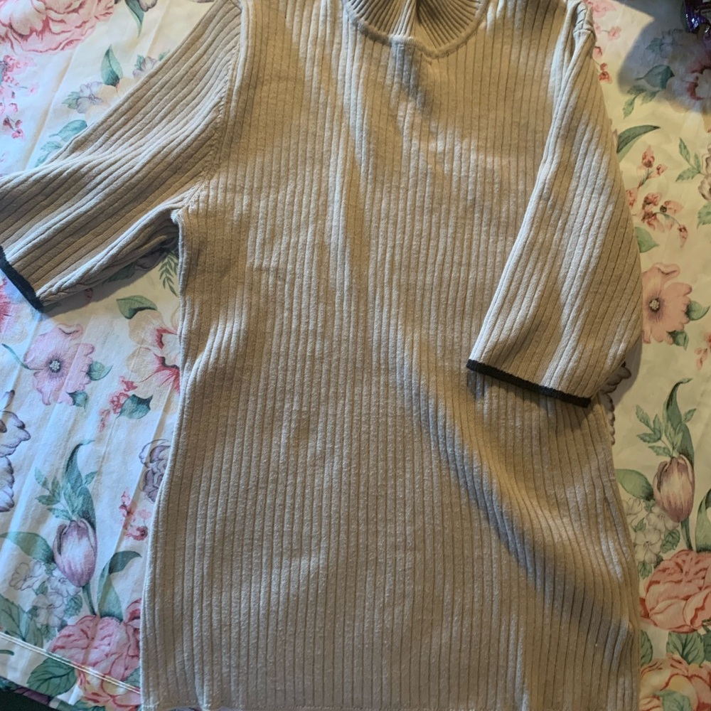 Madison Grey Women’s Ribbed Mock-Neck Tunic in Beige with Black Trim Size Large